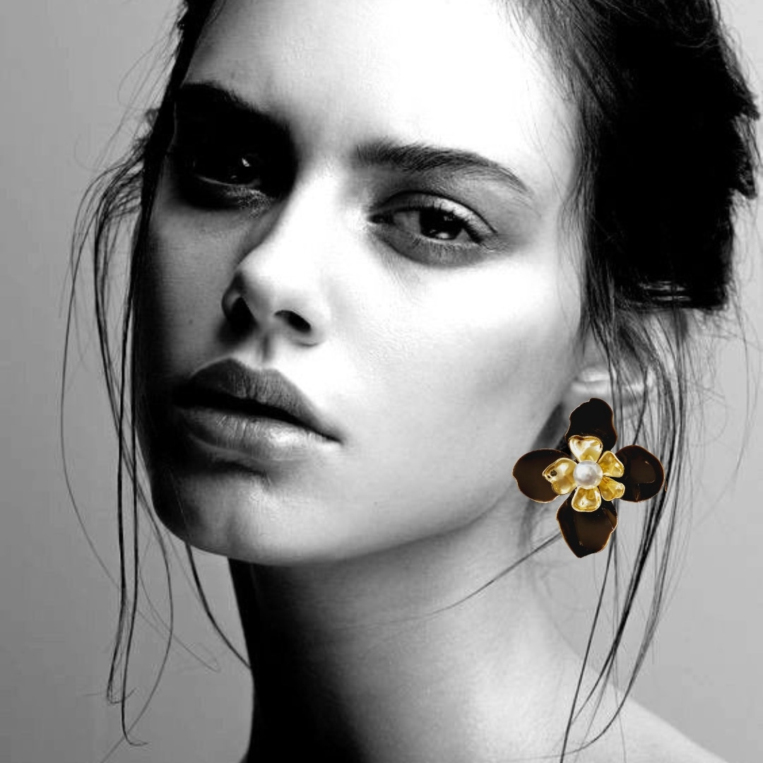 Floral Stud