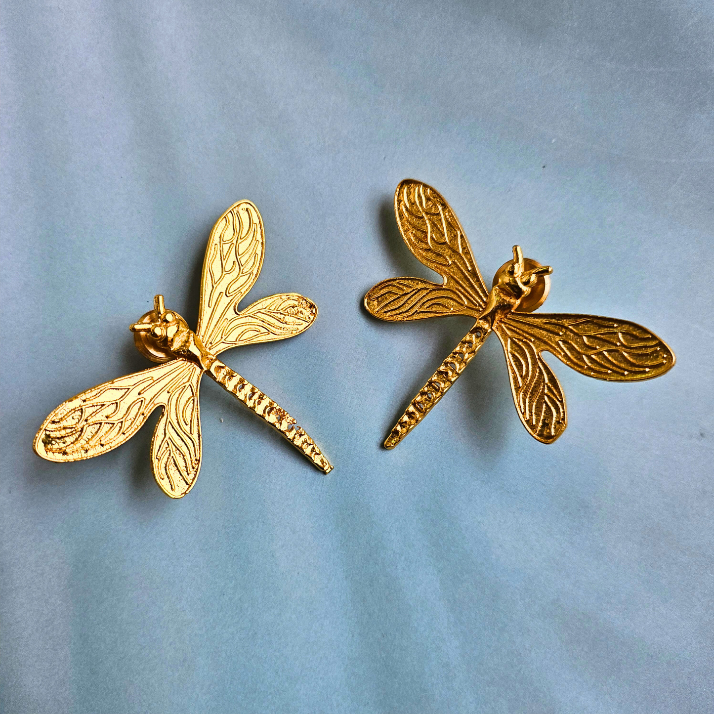 Dragon fly chiq studs