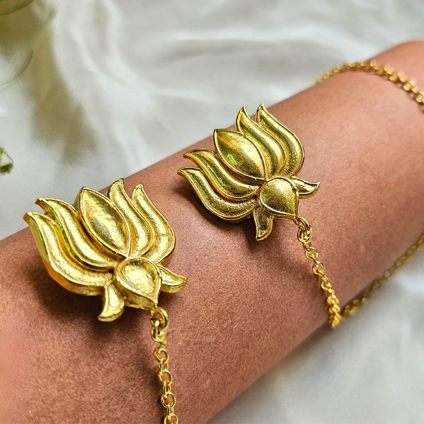 Kamal Ear Chain