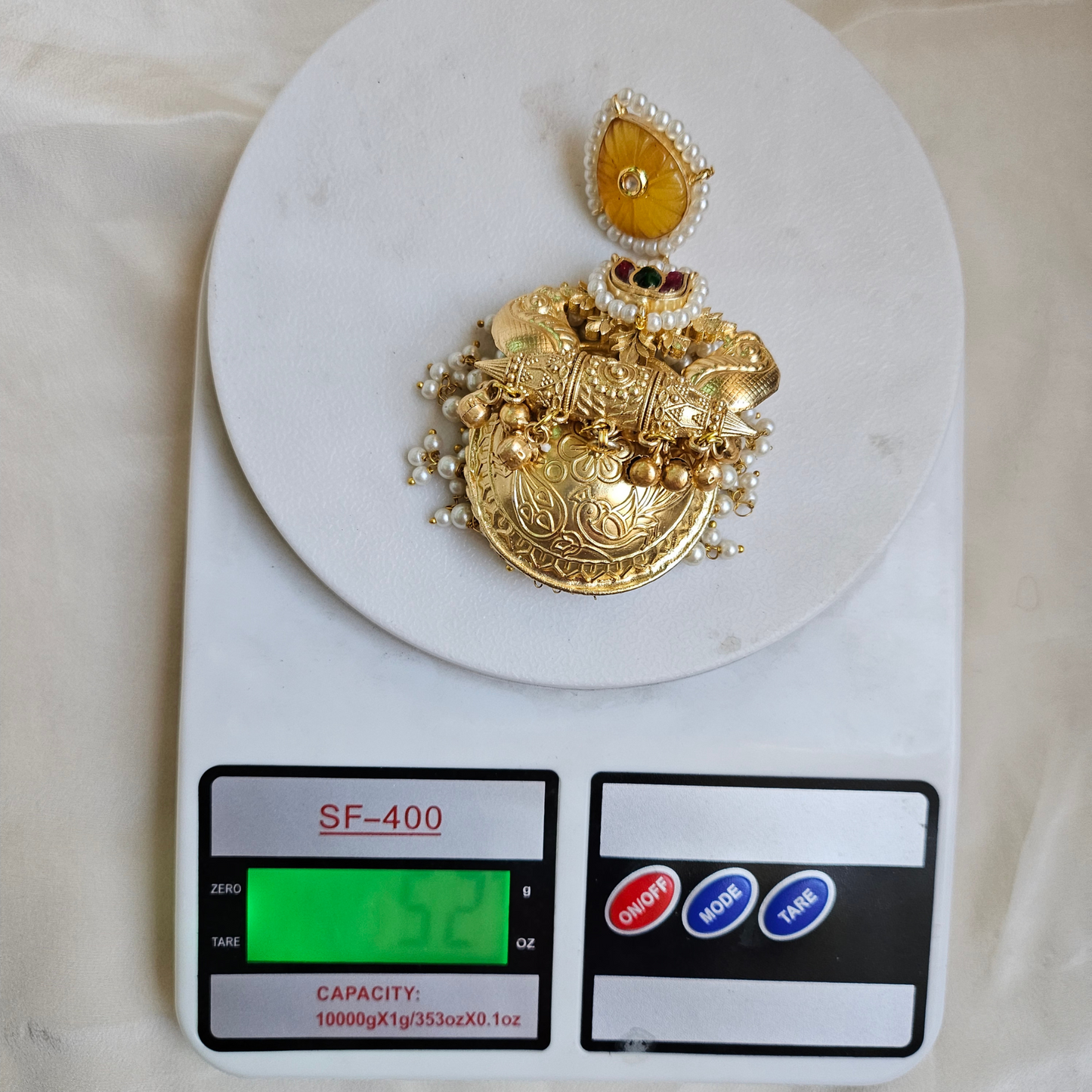 Kaiynaat Jhumka