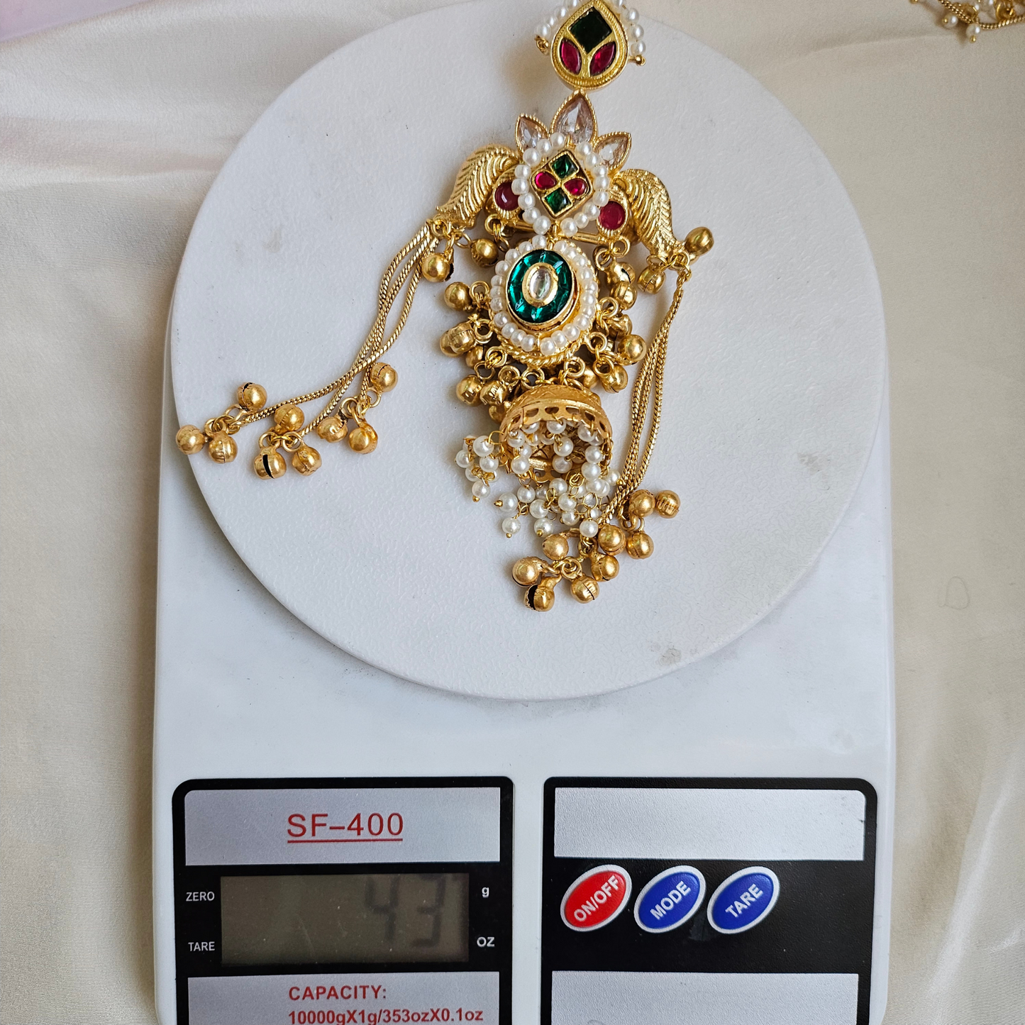 Noor Kashmiri Jhumka