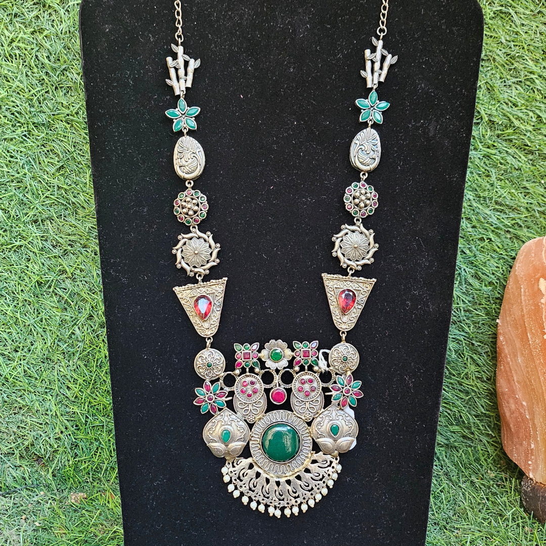 Kumari Kesar Necklace