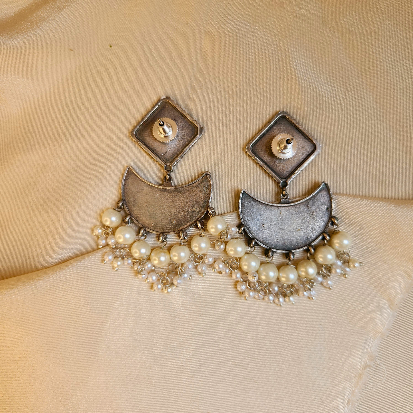 Mandira Silver Meenakari Chandballi