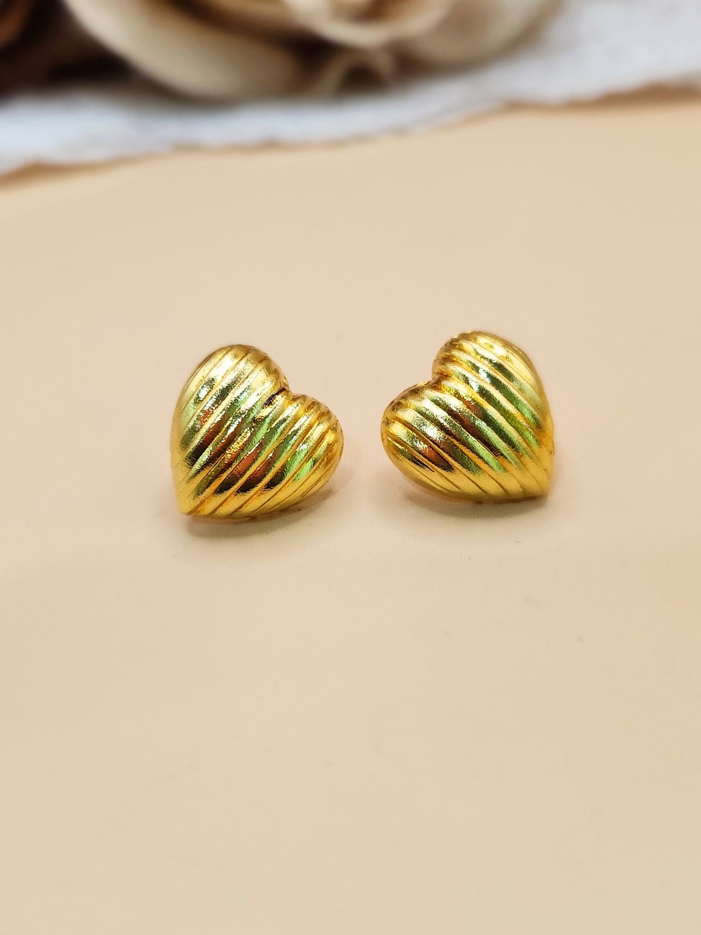 Viana Jewels Heart Earrings