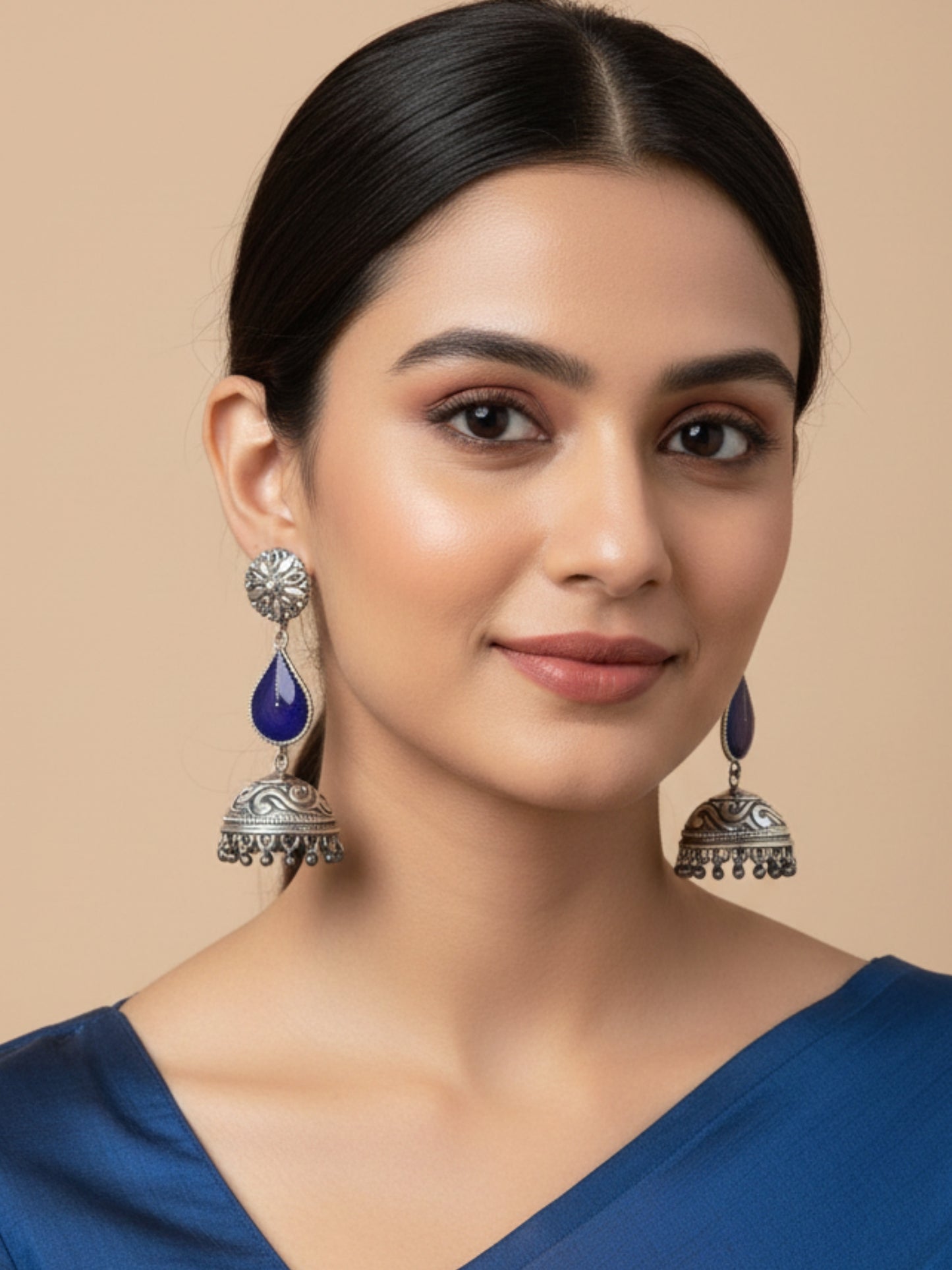 VIANA JEWELS Aarzoo Jhumka Earring