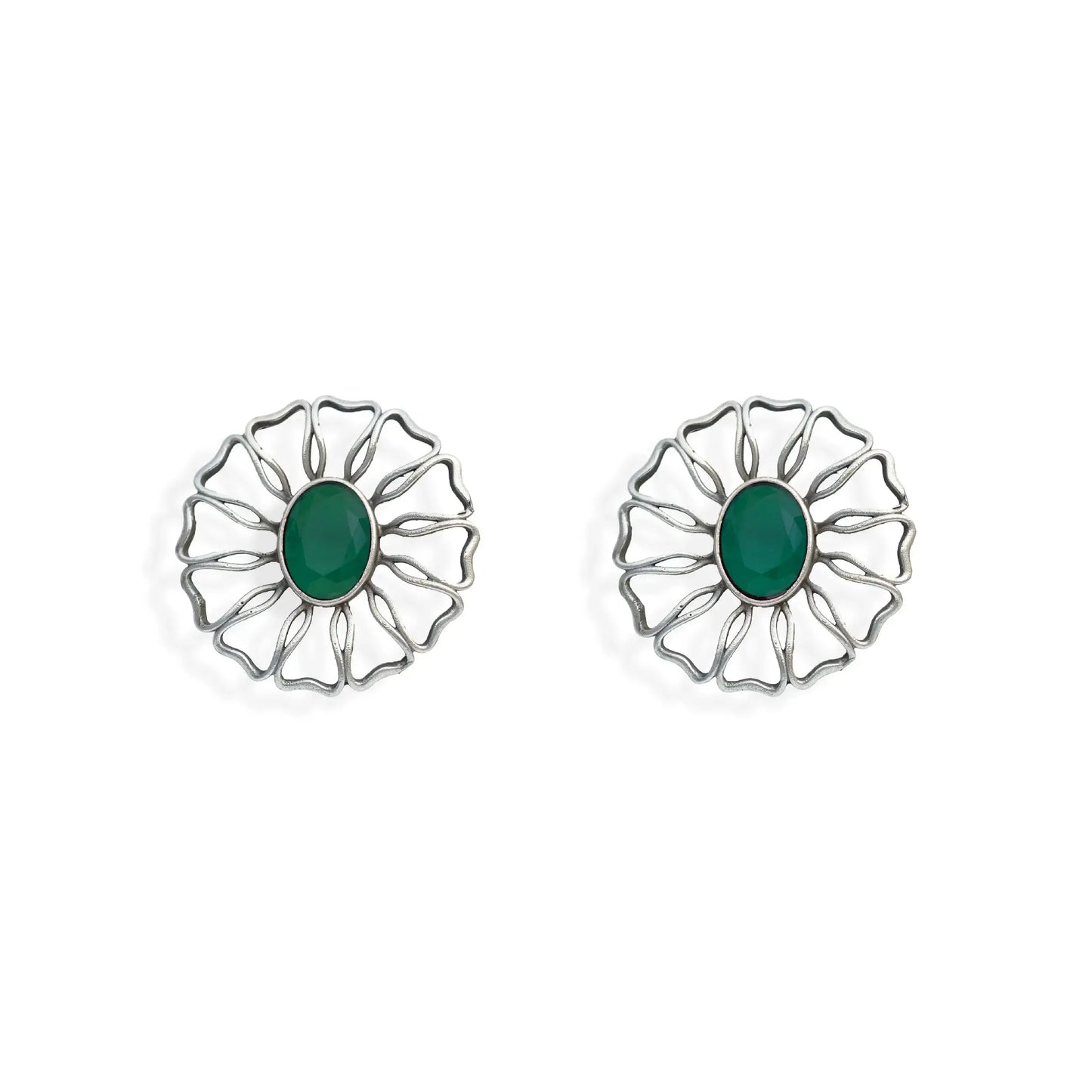 Silver Lookalike Chakra Stud With Emerald Stone