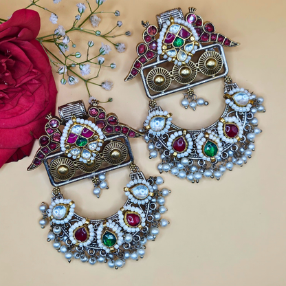 Rang Rasiya  Pachi Kundan Earrings