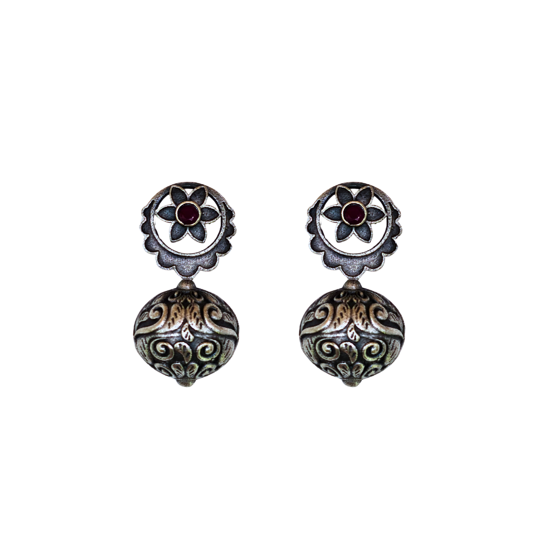 ANTIQUE STYLE GUMBAD STUD EARRING