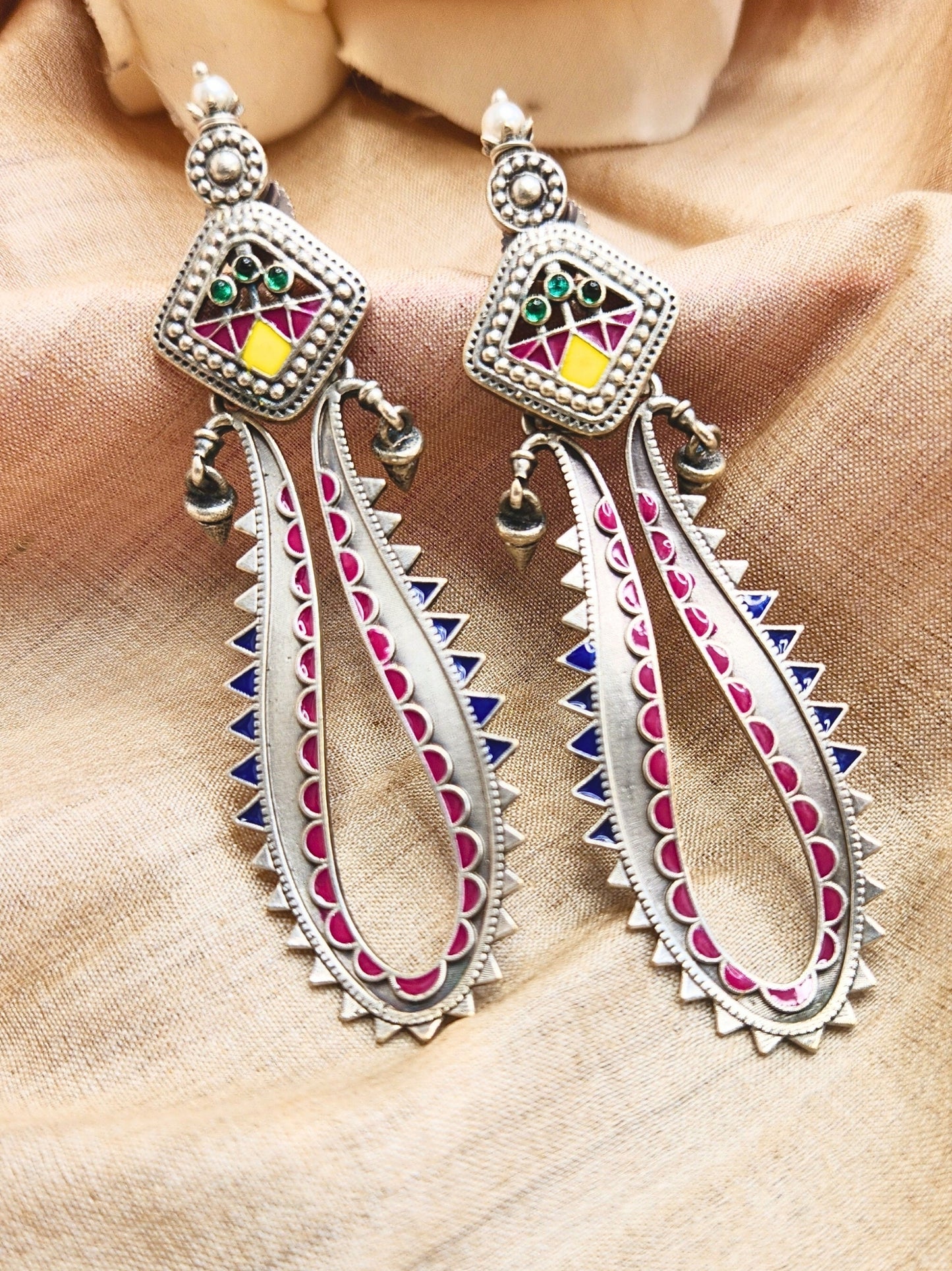 VIANA JEWELS Amrapalli Earrings