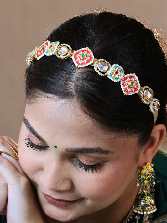 VIANA JEWELS Aadya Maangtikka Hairband