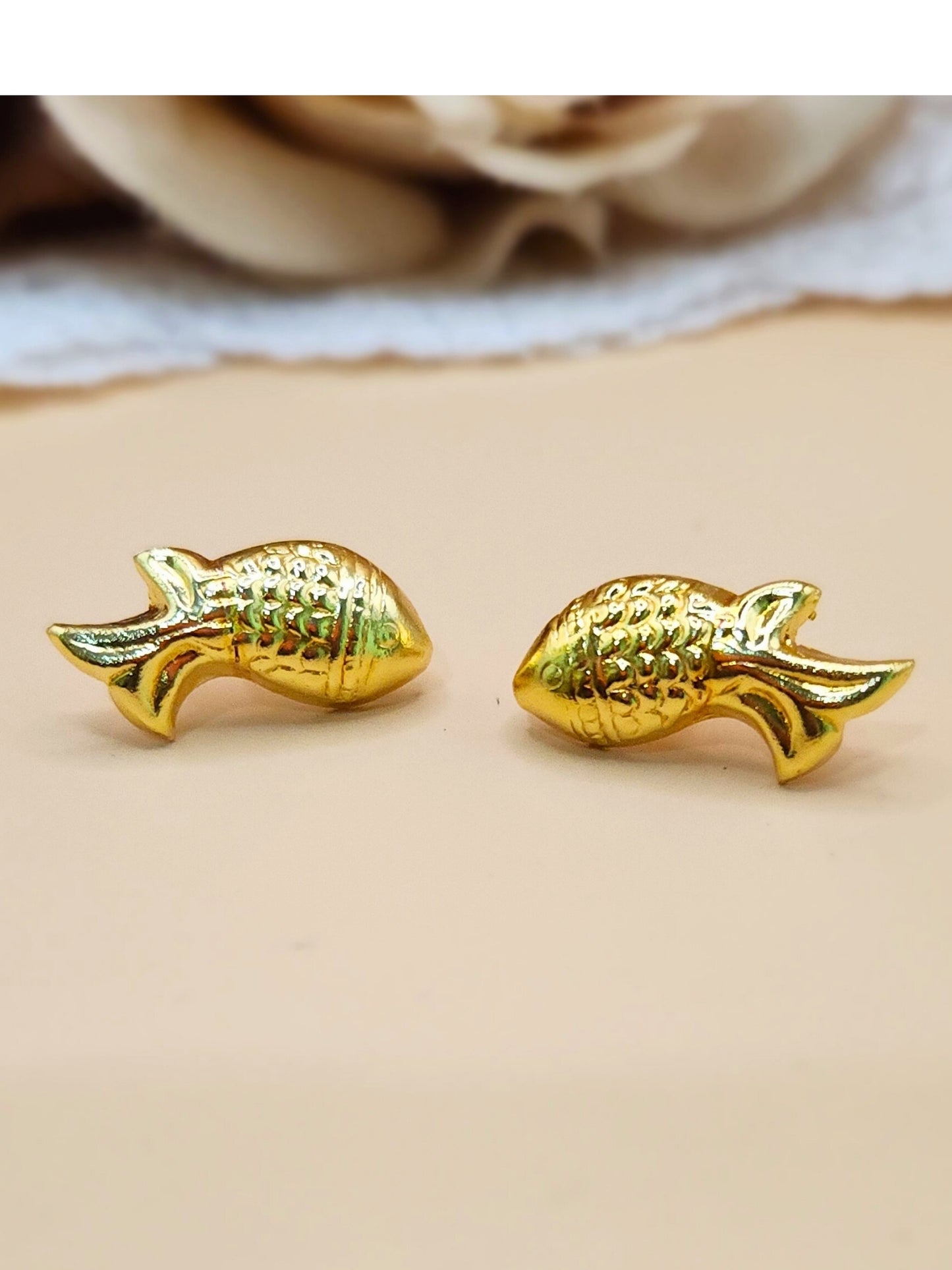 Viana Jewels Fishy Earrings