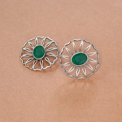 Silver Lookalike Chakra Stud With Emerald Stone