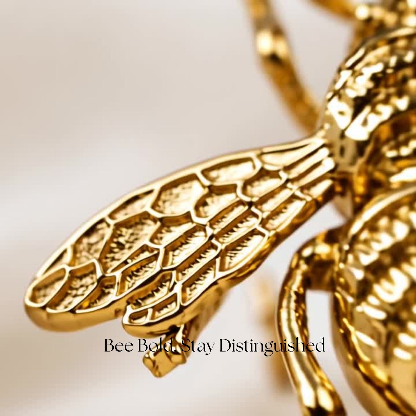 Viana Jewels Busy Bee Brooch