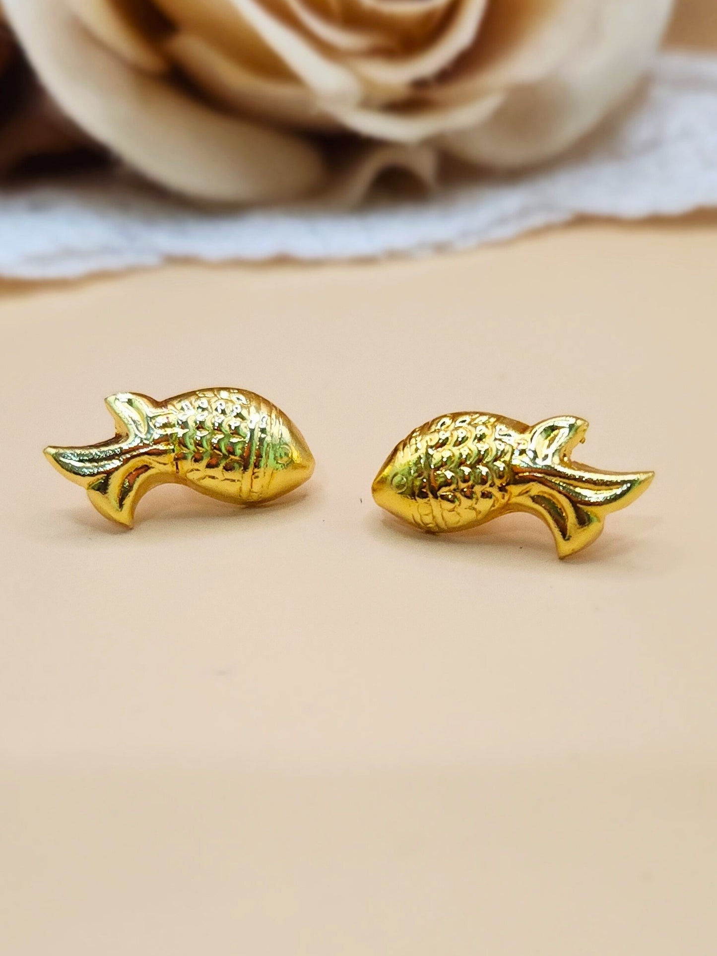 Viana Jewels Fishy Earrings