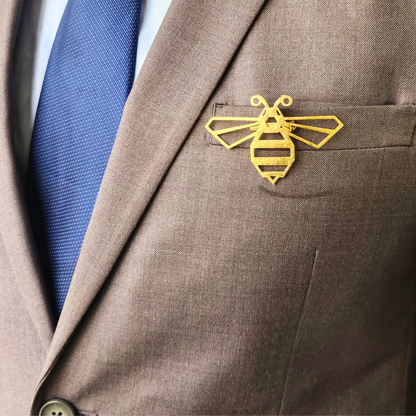 Viana Jewels Imperial Bee Brooch