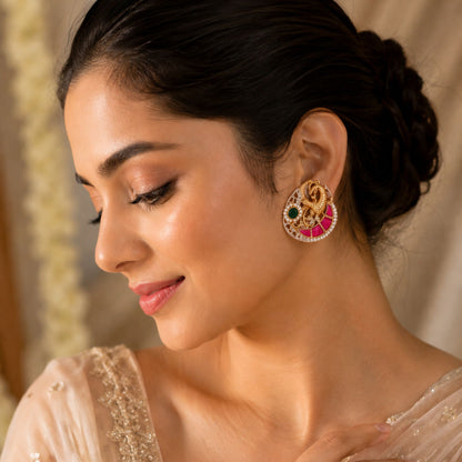 Viana Jewels Aabha Handcrafted Pachi Kundan Earrings