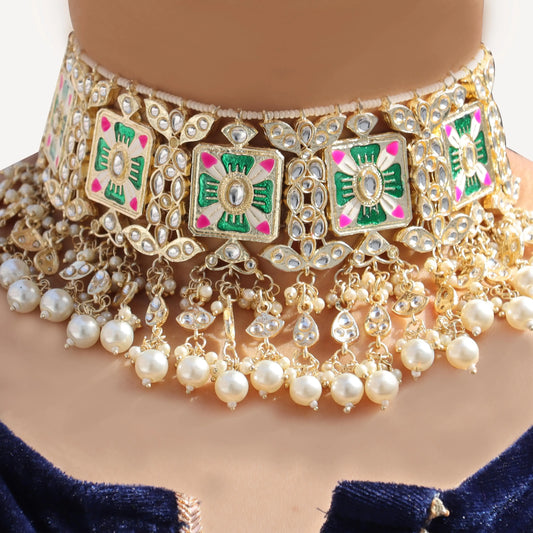 Deepika Bollywood choker