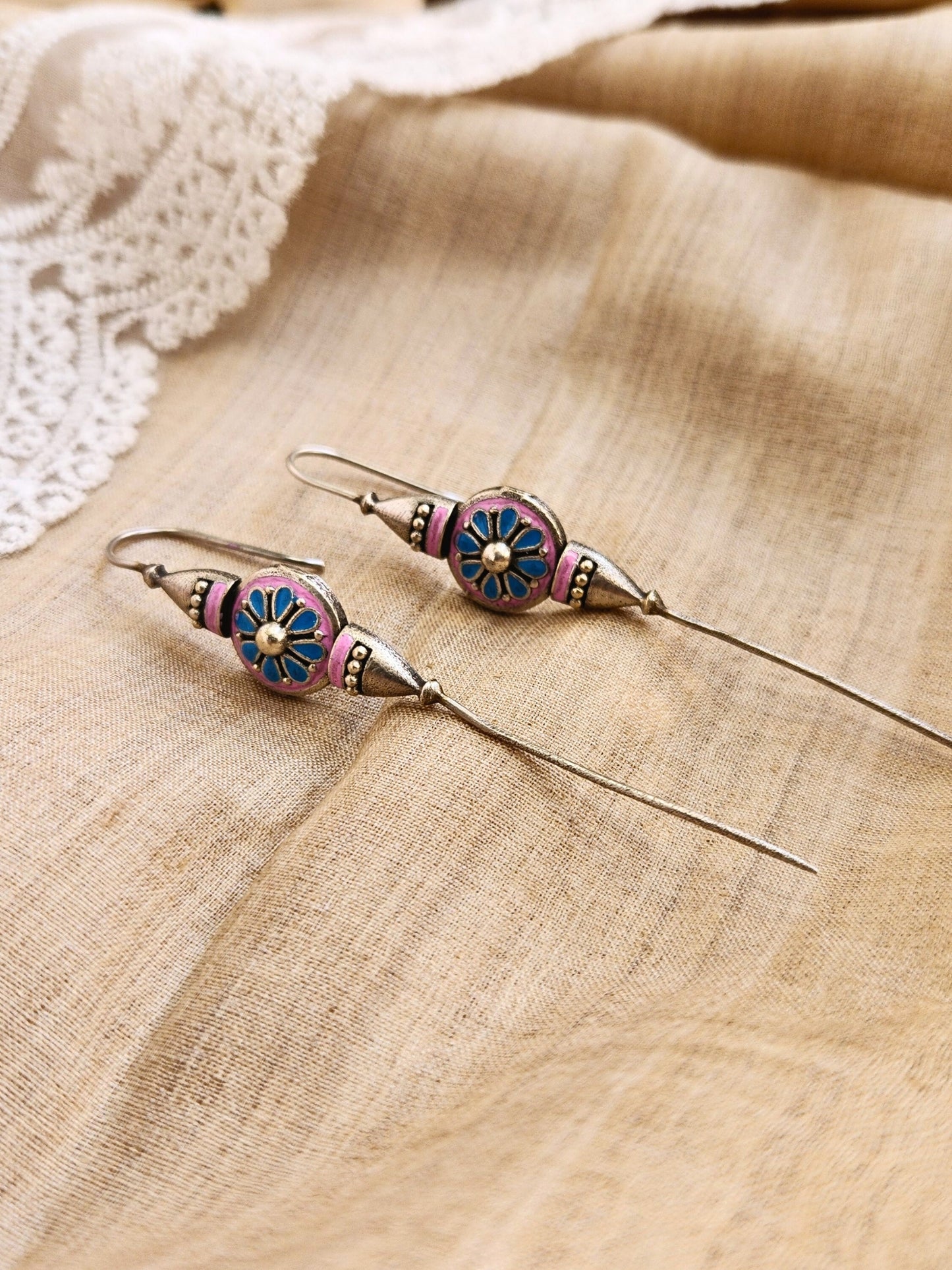 VIANA JEWELS Roohra Needle Earcuffs