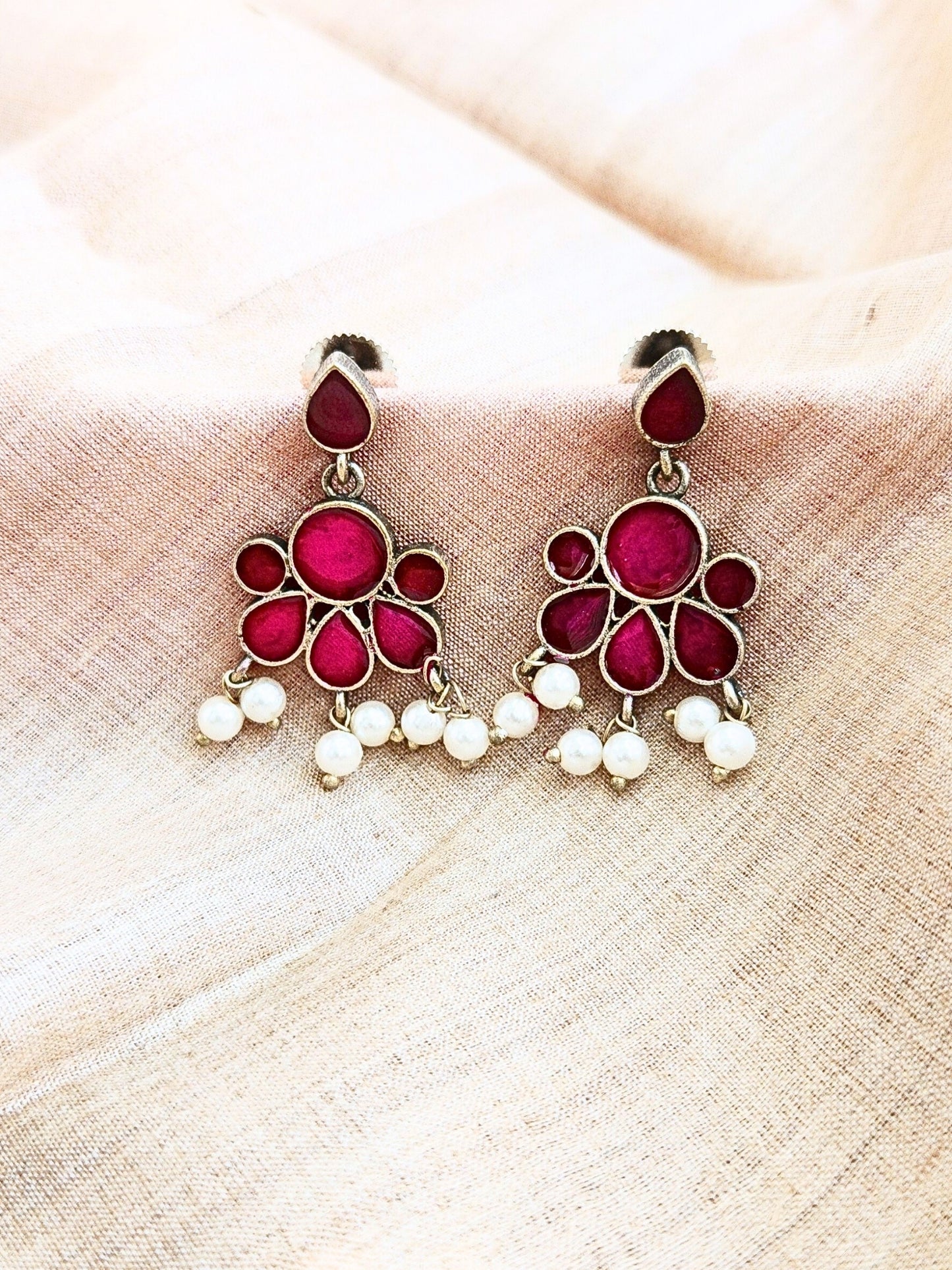 VIANA JEWELS Zaavi Earrings