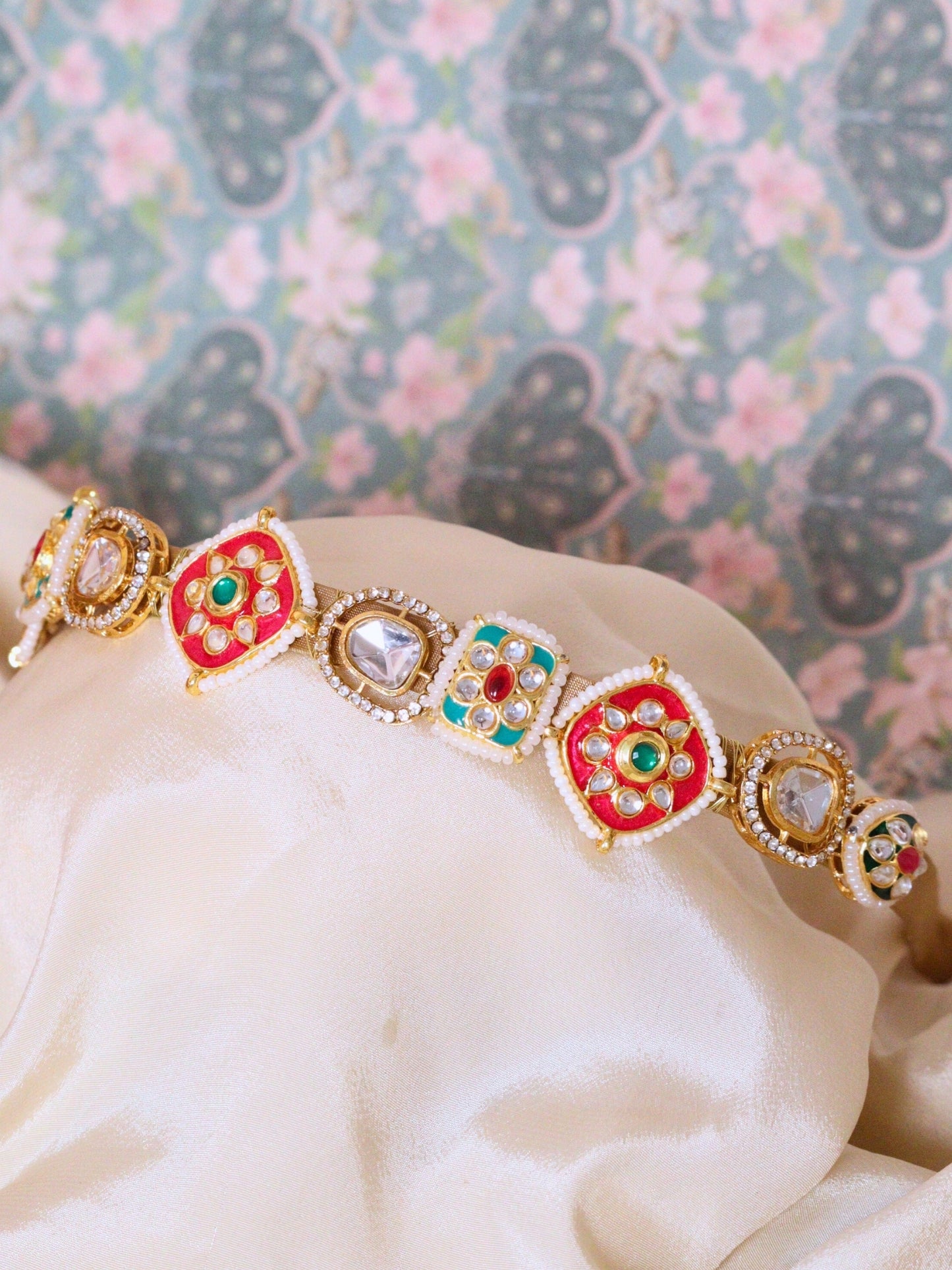 VIANA JEWELS Aadya Maangtikka Hairband