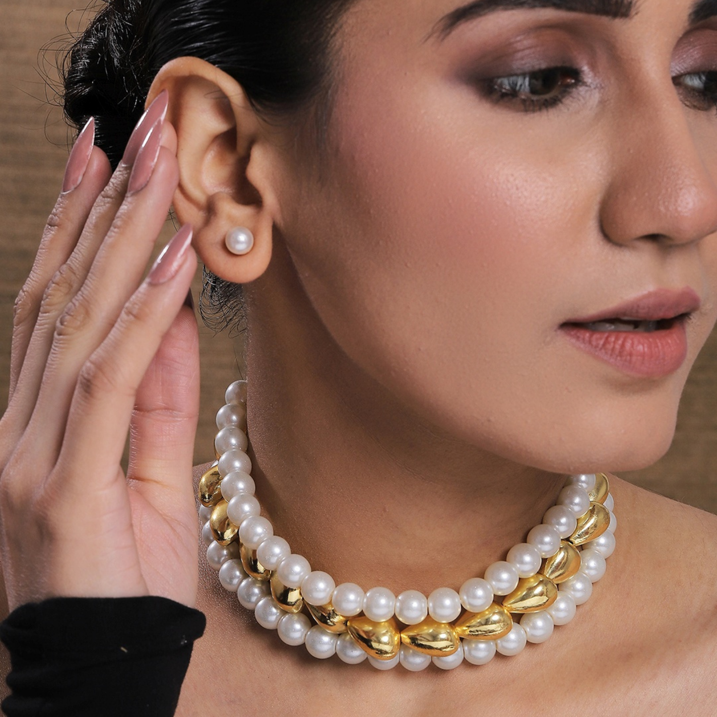 Saima Designer Pearl and Gold choker