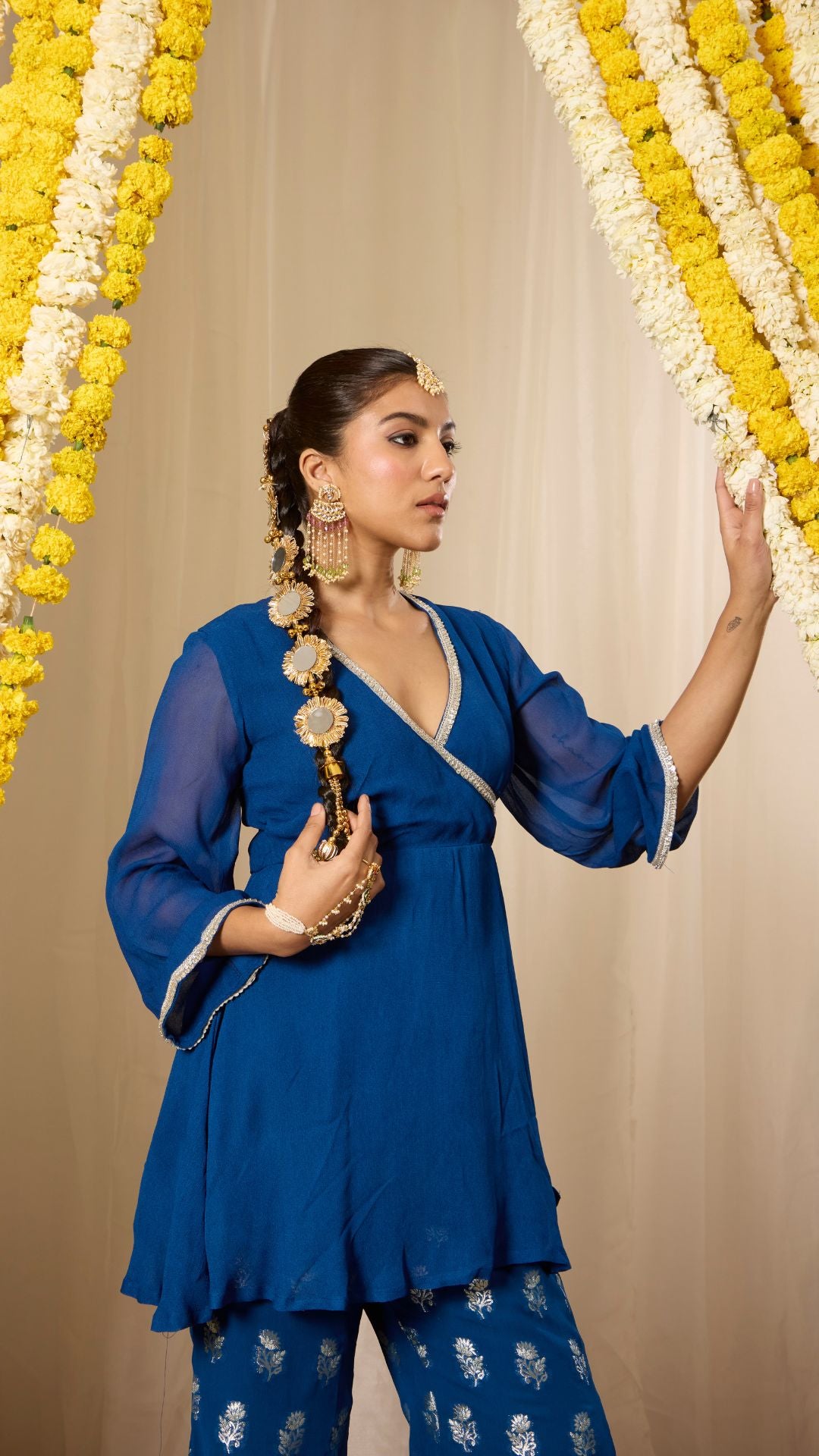 Viana Jewels Patakha Punjabi Parandi