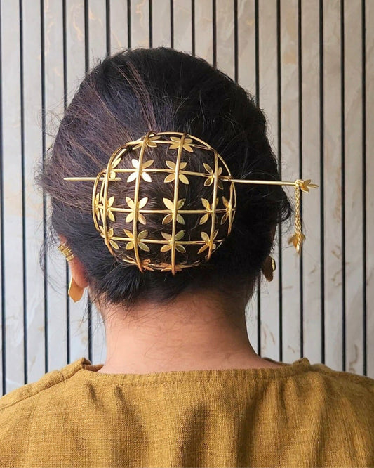 VIANA JEWELS Bahara Hair Bun Cage Accessory for Women | Handcrafted Brass Juda Cover with Stick | 18K Gold Plated Floral Bun Holder | Anti-Tarnish Traditional Hair Accessory for Wedding & Festive