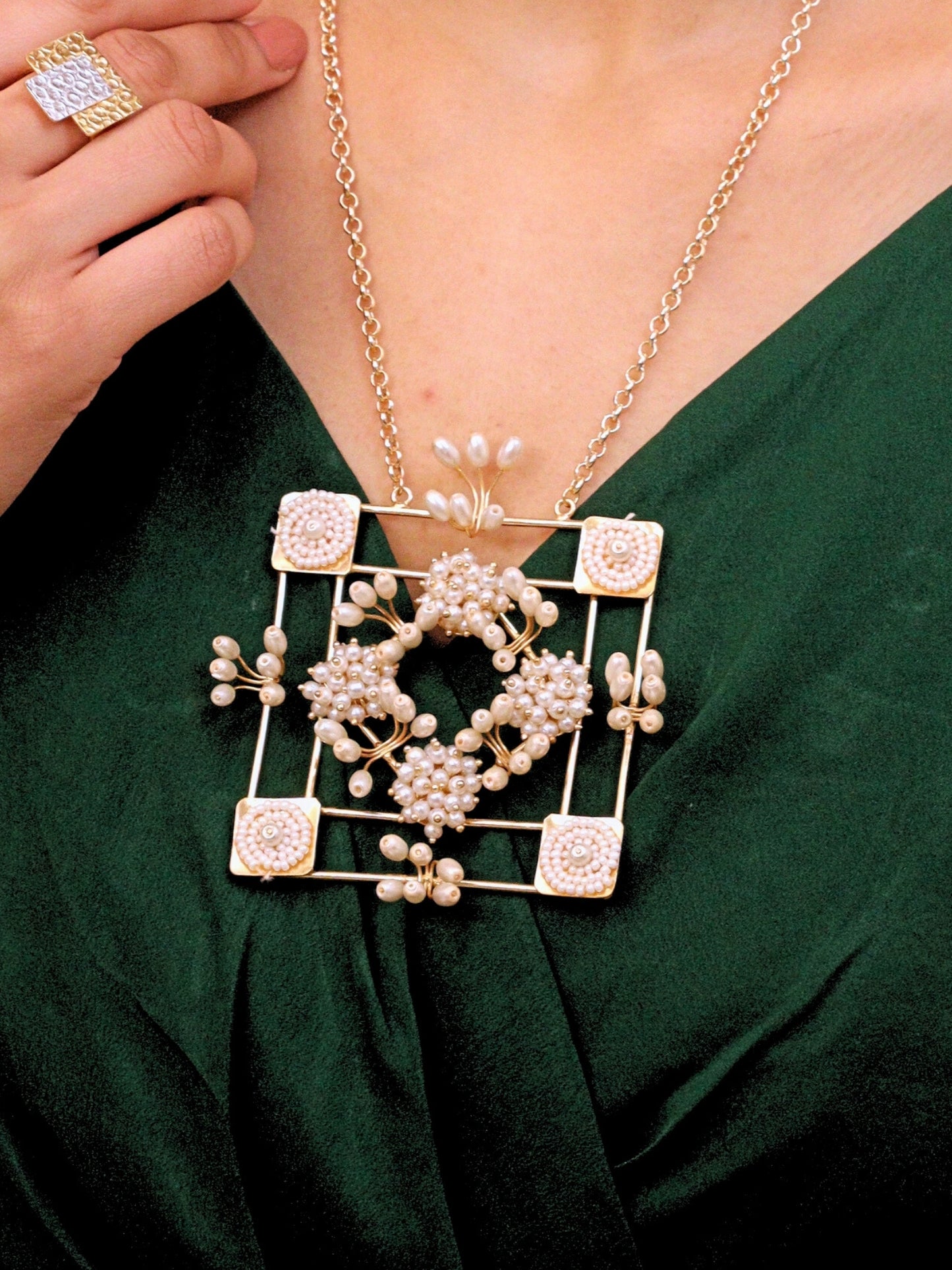 Viana Jewels Kanaka Long Necklace Set with Earrings Brass Pearl Gold Plated