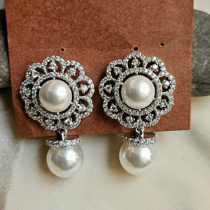 Modern Sterling Silver Pearl Drop Earring