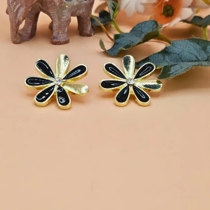 Black n golden floral stud