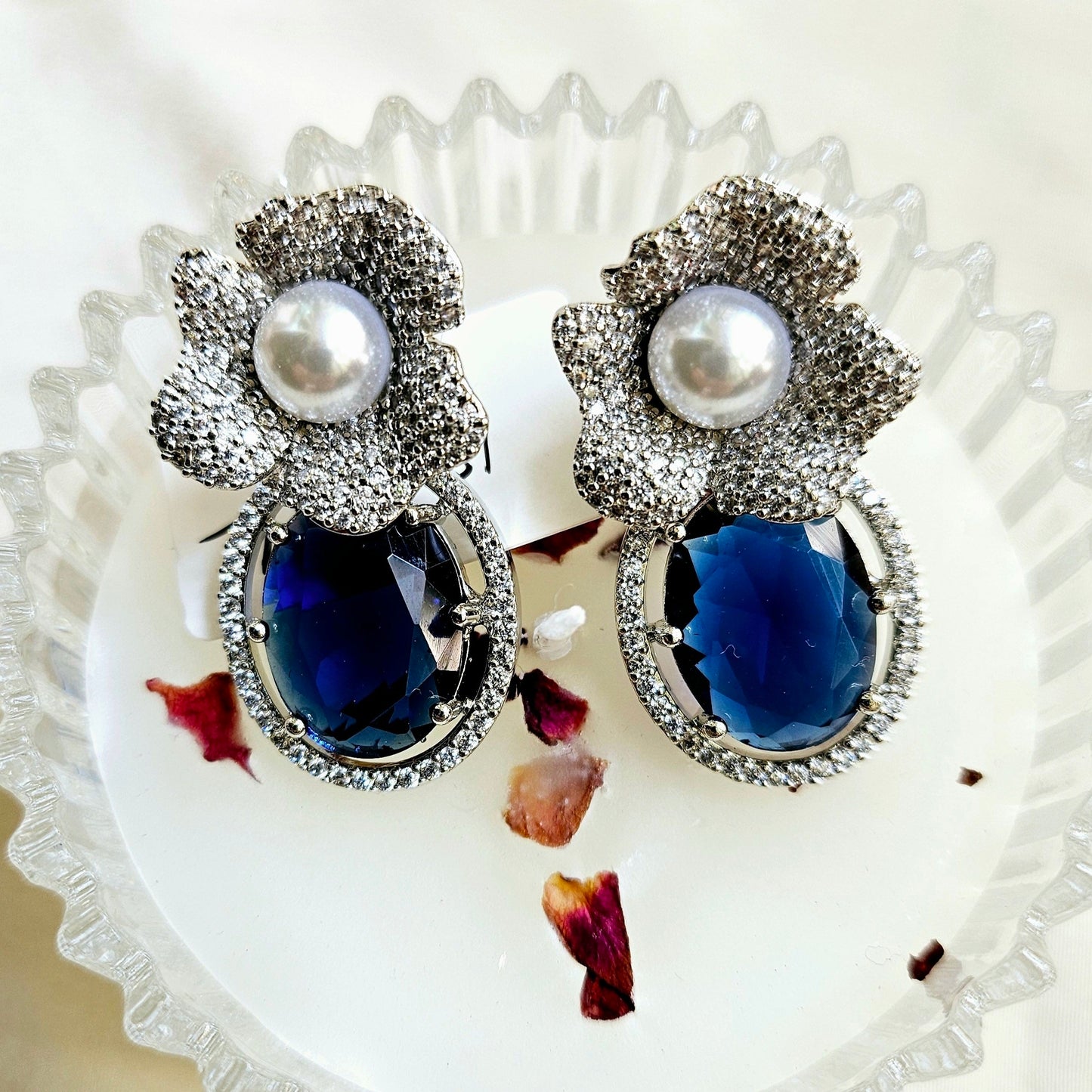 Luxurious Royal Blue Floral Pearl Earring