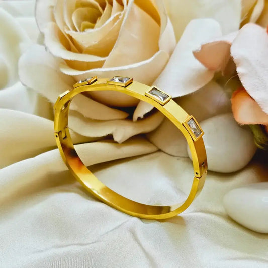 Daily Luxe: Elevate Your Style with 18K Gold Plated Bracelets