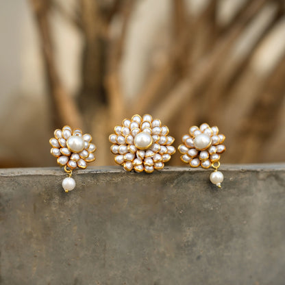 Elegant Pearl drop studs and ring combo