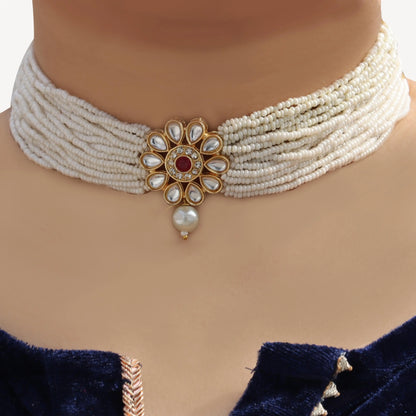 Alia Pearl Choker