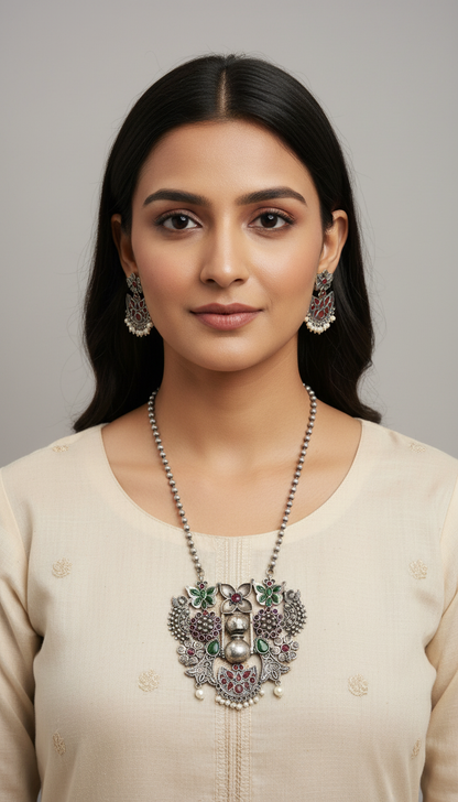 VIANA JEWELS Nayra Necklace